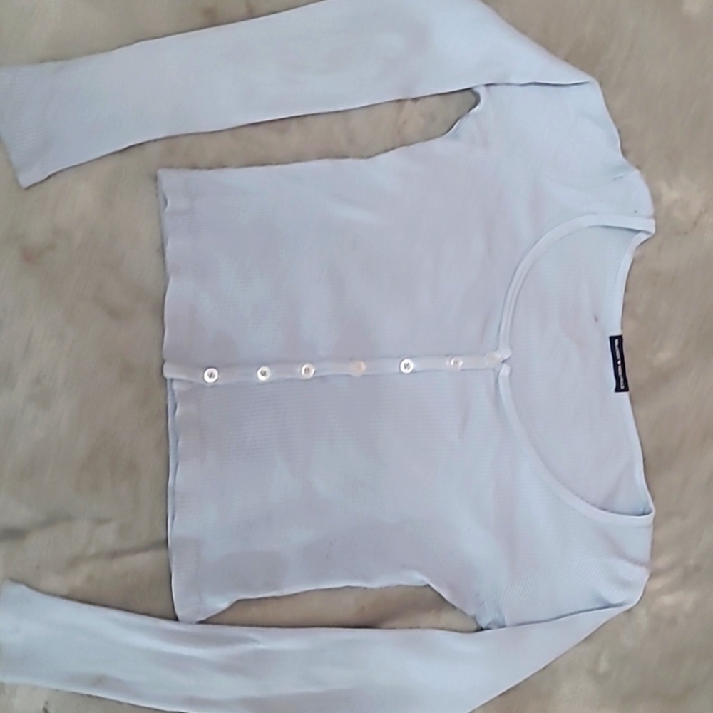 Cropped long sleeve shirt button down